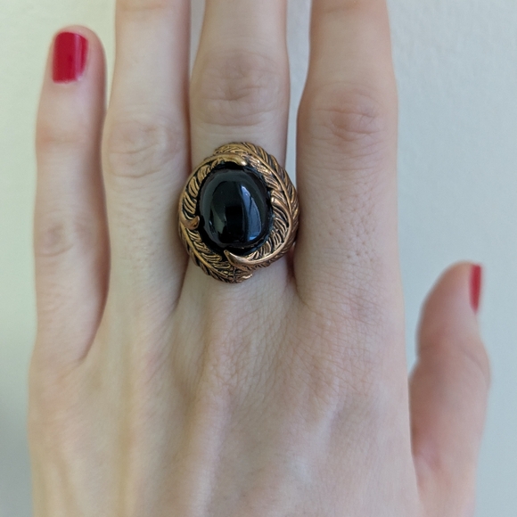 Bronze black stone ring with feather details Sz 5-6 - Picture 2 of 5